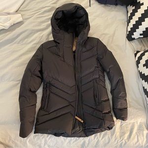 Indygena / Indyeva down coat